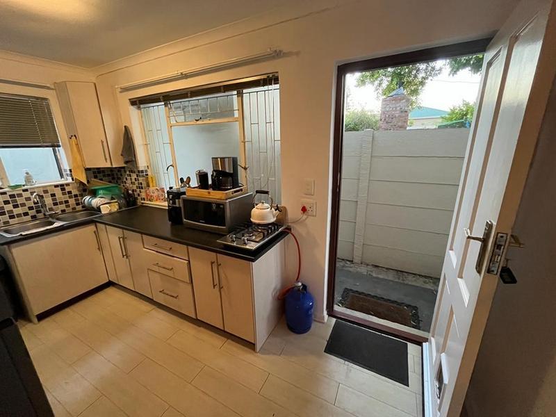 To Let 1 Bedroom Property for Rent in Strand North Western Cape